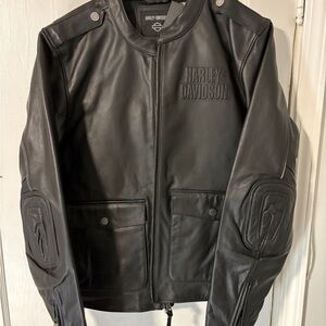 Harley-Davidson Mens Layering System Captains Leather Jacket  Black 98022-23VM